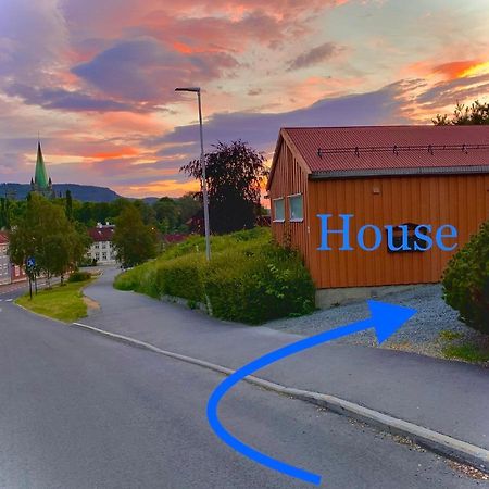 Private House-Terrace-Garden -Parking-Wifi-Smarttv Villa Trondheim Dış mekan fotoğraf