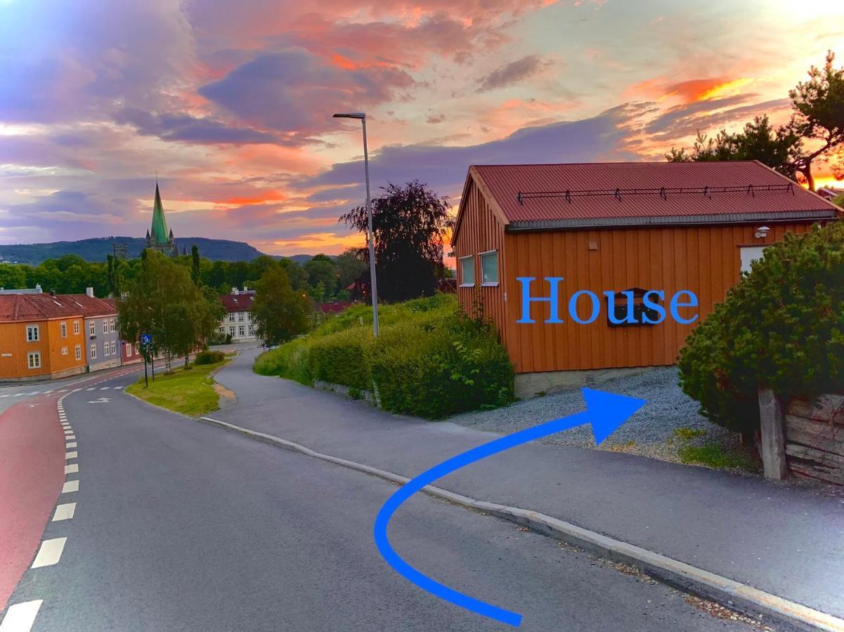 Private House-Terrace-Garden -Parking-Wifi-Smarttv Villa Trondheim Dış mekan fotoğraf